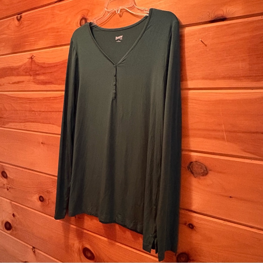 Duluth women’s dang soft long sleeved Henley